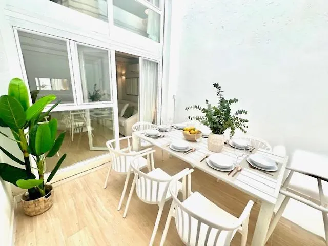 Isg Apartments Faustino 45-0 Sevilla España