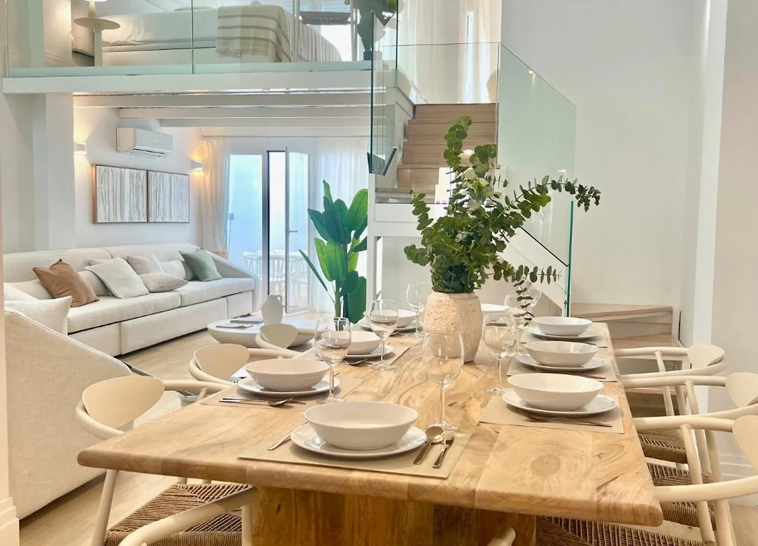 Isg Apartments Faustino 45-0 Sevilla