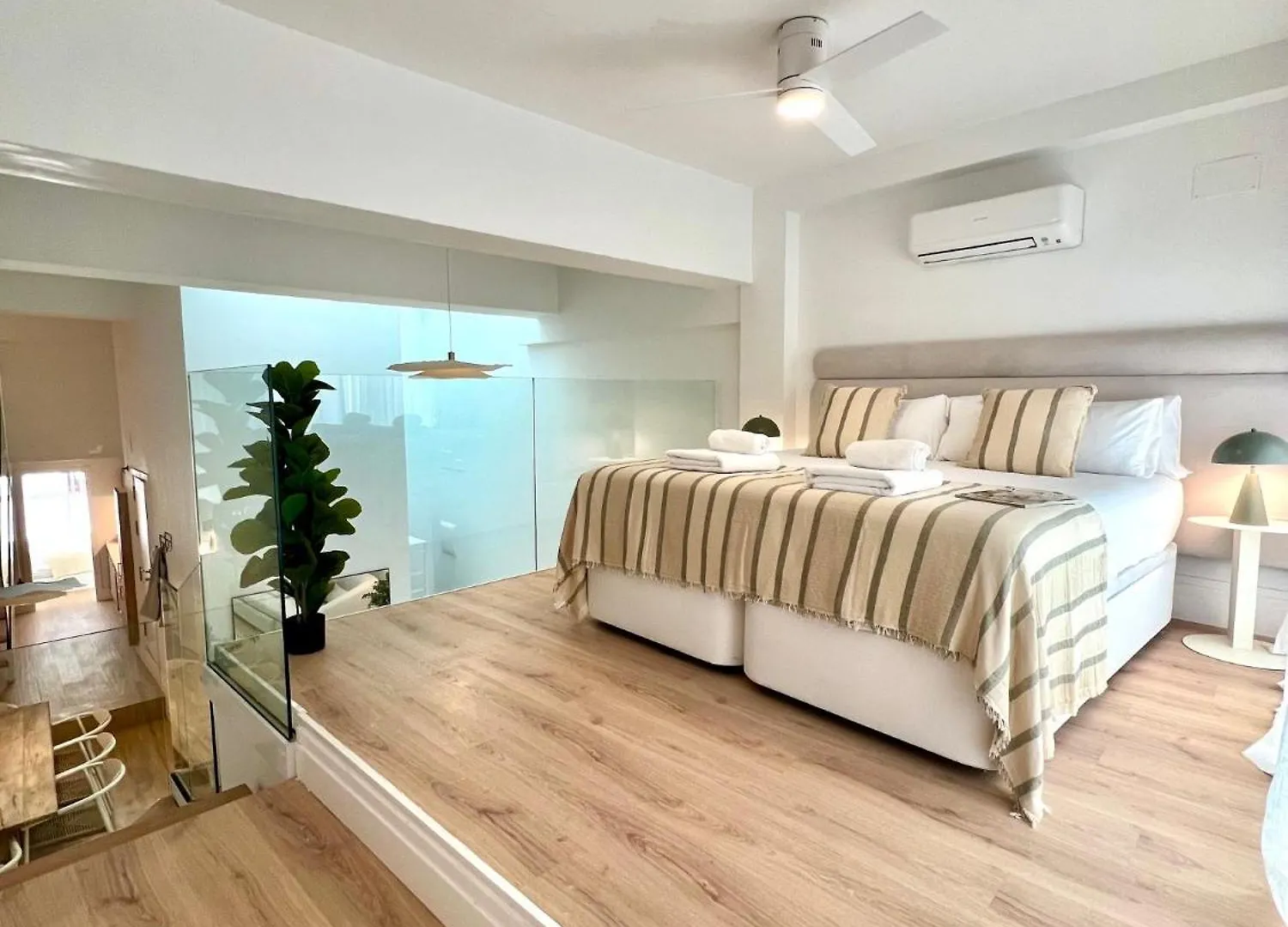 Isg Apartments Faustino 45-0 Sevilla España